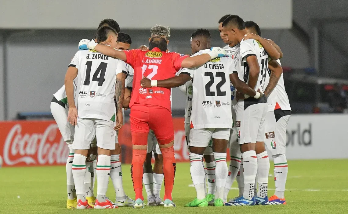 Once Caldas antes del partido frente a San Antonio de Bulo Bulo. (FOTO: @APGNoticiasBo)