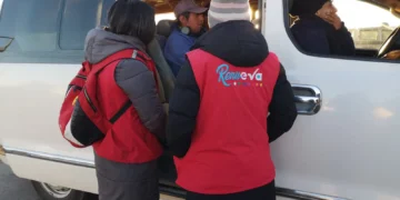 Funcionarios ediles realizan control en la tranca de Achica Arriba. FOTO: GAMEA
