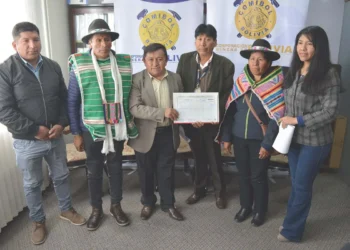 Comibol recibió oficialmente el terreno para la planta. Foto: ABI.