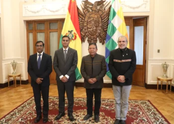 Reunión con representantes de la India. Foto: Vicepresidencia.