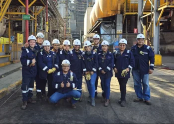 Los jóvenes durante su capacitación técnica. Foto: ESM.