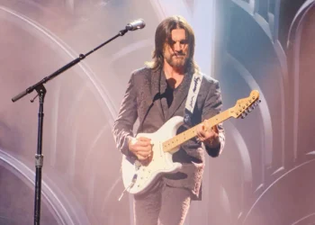 juanes_bol.jpg