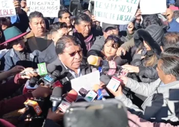 Transportistas y organizaciones sociales piden la renuncia de autoridades. Foto: Wara Tv.
