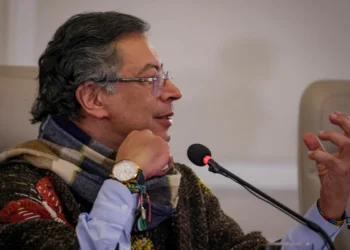 Petro cuestionó el fallo a favor de Uribe/RRSS Petro