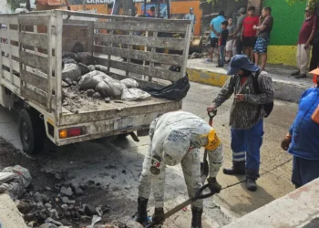 Rescatistas del ejército salieron a limpiar las calles/Guardia Nacional de México