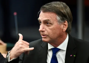 Bolsonaro cumple una detención domiciliaria/AFP