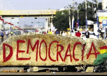 Bolivia ha superado los momentos de crisis y ha consolidado la democracia a traés del voto. - Imagen: El Deber