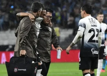 José Martínez salió lesionado ante Racing Club. (FOTO: AFP)