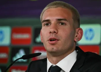 Mastantuono en su presentación recuerda a Di Stefano. (FOTO: AFP)