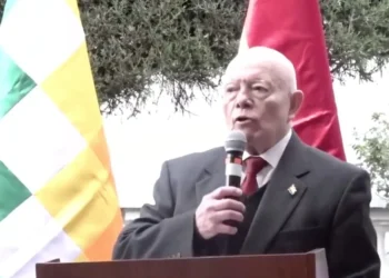 El presidente del TSE, Óscar Hassenteufel, inaguró este domingo las elecciones generales.