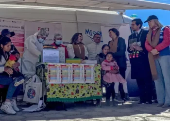 La presentación de la campaña, con presencia de autoridades del área salud. Foto: Ministerio de Salud.