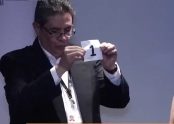 Sorteo del debate presidencial del TSE.
Foto: Captura TSE