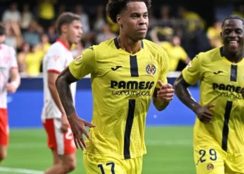 Tajon Buchanan celebra uno de sus goles para el Villarreal. (FOTO: AFP)