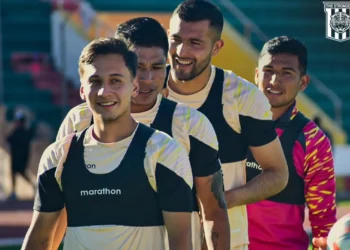 The Strongest en una práctica en el estadio Patria, en Sucre, la tarde de este viernes (The Strongest)