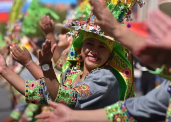 Las danzas representaron la cultura boliviana. Foto: APG.