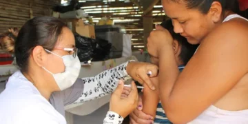 Niños y adultos pueden vacunarse contra el sarampión. Foto: Ministerio de Salud.