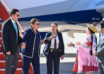 La presidenta de Honduras, Xiomara Castro y la canciller Boliviana , Celinda Sosa.
Foto: Cancillería.