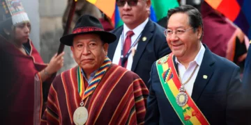 El presidente Luis Arce y el vicepresidente David Choquehuanca en Sucre.
Foto: Comunicación del Estado.