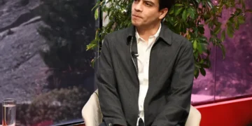 El presidente de la Cámara Departamental del Libro de La Paz, Fernando Barrientos, en entrevista con Piedra, Papel y Tinta de La Razón.