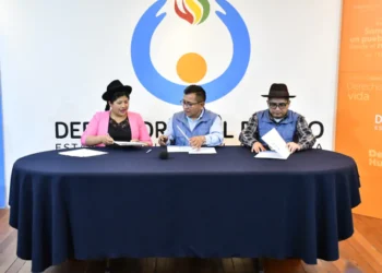 La firma de convenio se realizó este martes. Foto: Ministerio de Culturas.