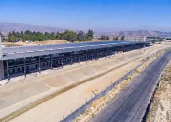 Avanzan las obras de la nueva terminal de Cochabamba. FOTO: GAMC
