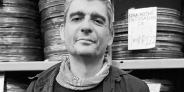 Ricardo Bajo, es periodista