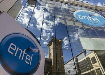El edificio de Entel en la ciudad de La Paz. Foto: Archivo.