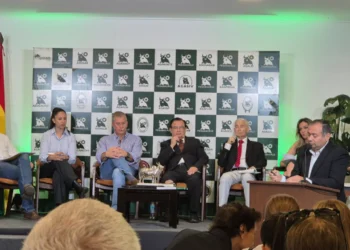 El foro que organizaron los ganaderos. Foto: Libre.
