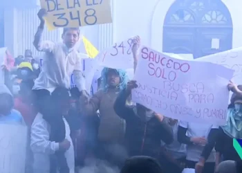 El amotinamiento en el penal de San Pedro. Foto: Captura Bolivia Tv.