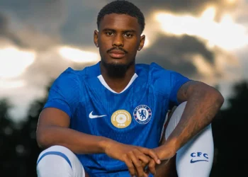Presentación de Jorrel Hato en el Chelsea. (FOTO: Chelsea Football Club)