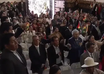 Sesión de honor de la Asamblea Legislativa en la Casa de Libertad, en Sucre.
Captura: LuchoXBolivia