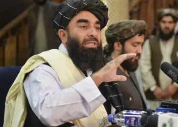 El comandante de los talibán, Fasiudín Fitrat, rechazó la amenaza de Trump/IRNA