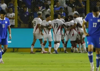 Surinam ante El Salvador en Eliminatorias de Concacaf