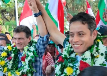 Los candidatos del PDC Rodrigo Paz y Edman Lara.