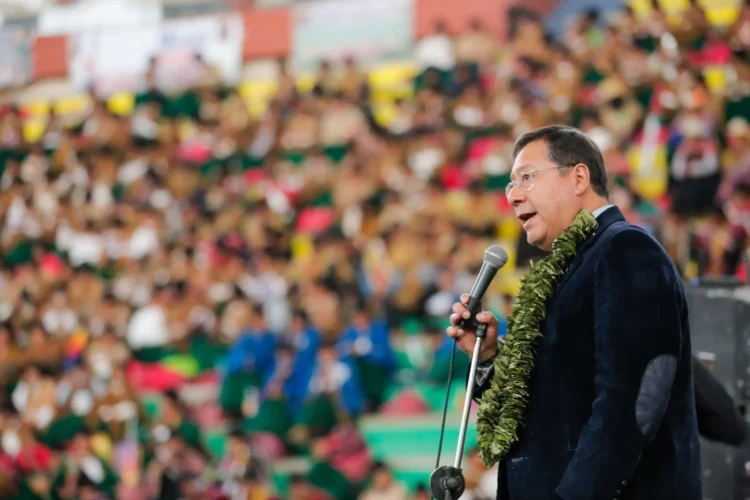 El presidente Luis Arce participa de la inauguración del Congreso de las Bartolinas. (Foto: Lucho Arce)