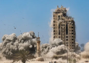 El ejército israelí destruyó un edificio /AFP