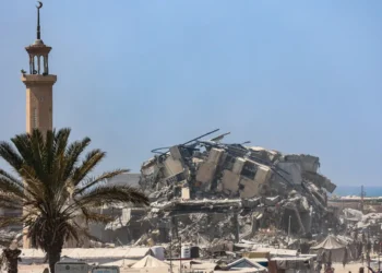 El ejército israelí continúa destruyendo edificios en Gaza/AFP
