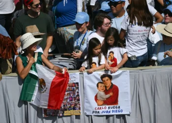 Se canonizó al santo milenial/AFP
