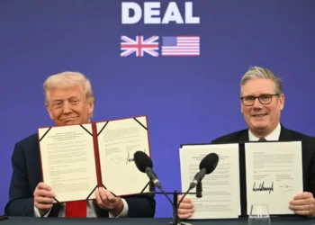 Trump y Starmer firmaron un acuerdo millonario/AFP