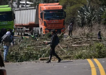 Indígenas ecuatorianos cerraron varias vías/AFP