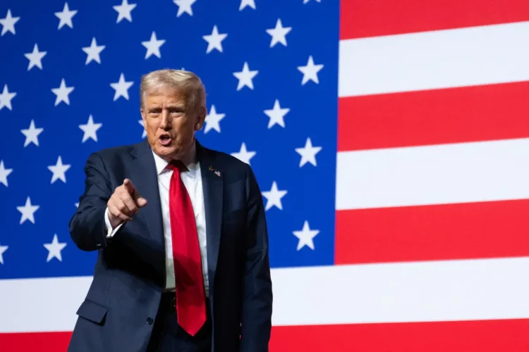 Donald Trump habló con la cúpula militar en Quantico/AFP