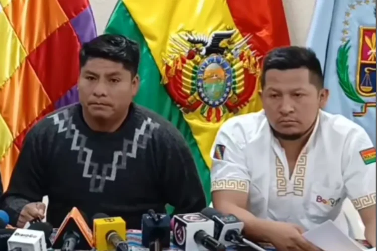 El senador evista Leonardo Loza.