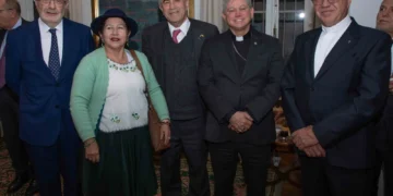 El embajador de Palestina se despide de Bolivia