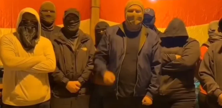 Un grpo de encapuchados que criticó a Edman Lara.
Foto: Captura RRSS
