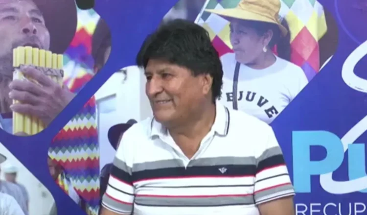 El expresidente Evo Morales en su programa dominical.
Foto: Captura RKC
