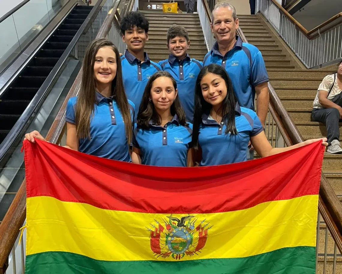 La delegación boliviana de golf que competirá en tierras colombianas.