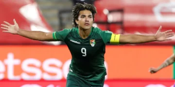 Un festejo en su época de jugador del exgoleador Marcelo Martins (APG)