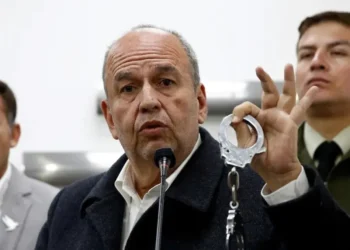 Arturo Murillo, mientras anunciaba persecución a los masistas en 2022. Foto: archivo La Razón