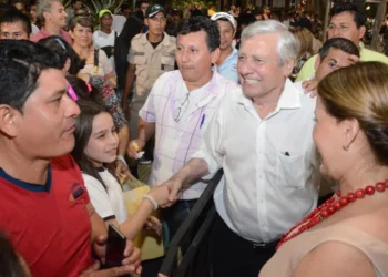 El exalcalde de Santa Cruz Percy Fernández en un acto público en noviembre de 2016.
Foto: Facebook Percy Fernández.