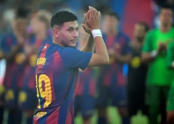 Roony Bardghji, en el Trofeo Joan Gamper de fútbol ante el Como 1907 en el estadio Johan Cruyff. (FOTO: AFP)